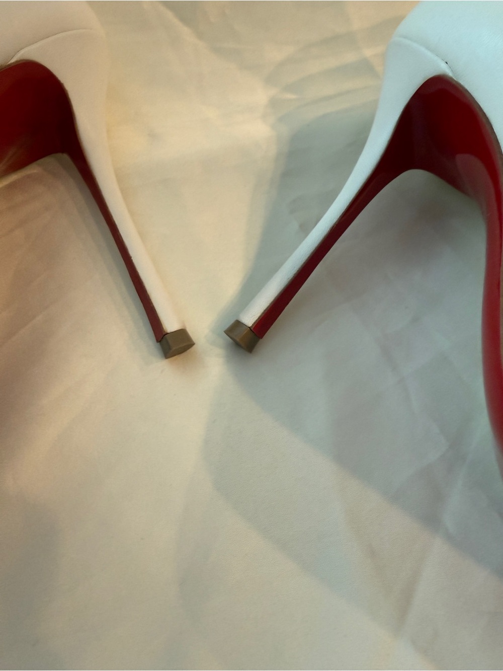 Christian Louboutin White/Bianca Nappa Leather Décolleté 100mm Pump - Picture 13 of 16
